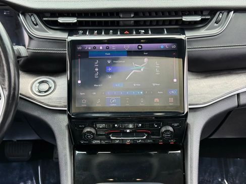 Used 2021 Jeep Grand Cherokee L Limited w/ Luxury Tech Group II AWD/4WD image 20