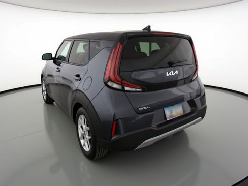 Used 2025 Nissan Rogue SV image 6