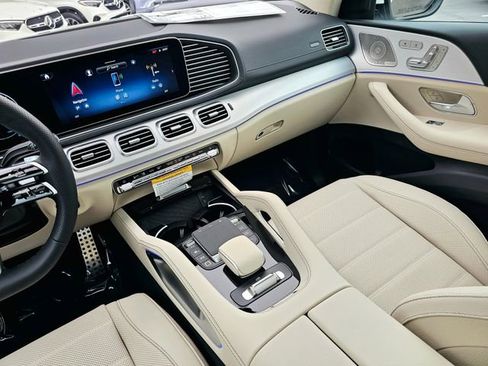 New 2026 Mercedes-Benz GLS 450 4MATIC image 31