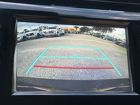 Used 2018 Toyota Camry LE image 19