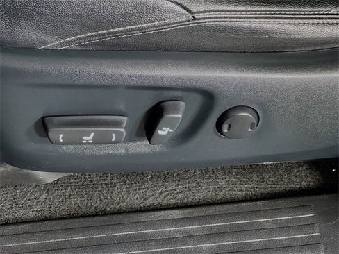 Used 2021 Toyota 4Runner Limited image 12