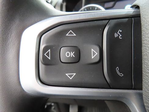 Used 2024 RAM 2500 Big Horn w/ Night Edition AWD/4WD image 40