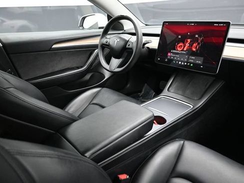 Used 2023 Tesla Model 3 Standard Range RWD image 13