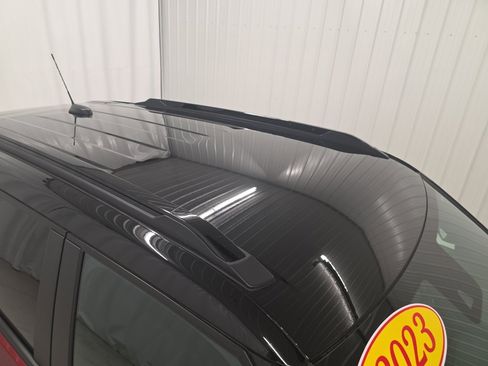 Used 2023 Chevrolet TrailBlazer RS AWD/4WD image 5