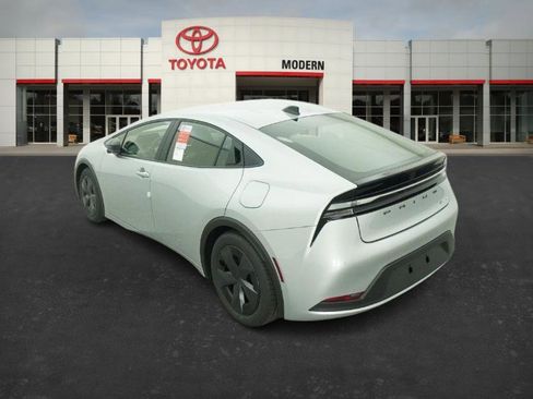 New 2026 Toyota Prius Plug-In Hybrid image 13