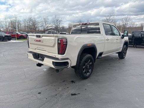 New 2026 GMC Sierra 2500 AT4 image 3
