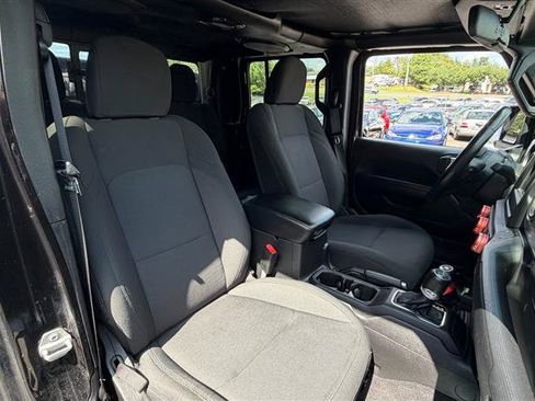 Used 2021 Jeep Gladiator Sport AWD/4WD image 6
