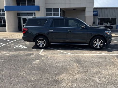 Used 2022 Ford Expedition Max Limited image 1