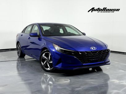 Used 2023 Hyundai Elantra SEL w/ Convenience Package