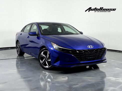 Used 2023 Hyundai Elantra SEL w/ Convenience Package FWD image 1