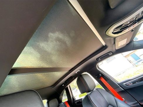 Used 2024 Porsche Macan image 24