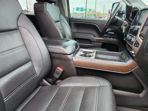 Used 2017 GMC Sierra 3500 Denali w/ Duramax Plus Package image 22