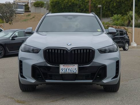 Used 2025 BMW X5 sDrive40i w/ M Sport Package RWD image 2