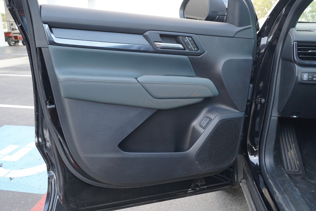 New 2026 GMC Terrain AT4 w/ Convenience Package III AWD/4WD image 37