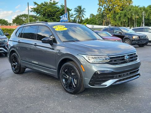 Used 2024 Volkswagen Tiguan SE R-Line FWD image 7