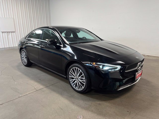 Used 2025 Mercedes-Benz CLA 250 image 1