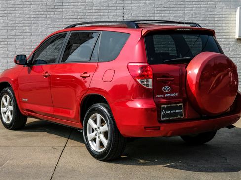 Used 2007 Toyota RAV4 Limited FWD image 9