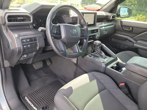 Used 2024 Toyota Tacoma SR5 RWD image 19