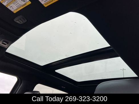 Used 2018 Ford F150 Platinum w/ Equipment Group 701A Luxury image 8