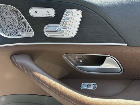 Certified 2024 Mercedes-Benz GLS 450 4MATIC image 17