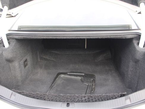 Used 2018 Cadillac XTS Luxury image 10