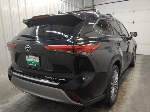 Used 2020 Toyota Highlander Platinum AWD/4WD image 9