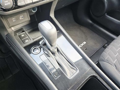 Used 2021 Nissan Kicks SV image 29