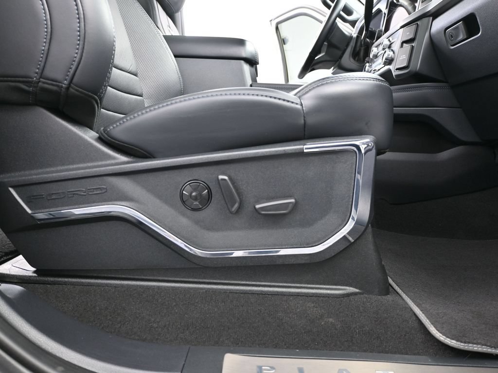 Used 2025 Ford F250 Platinum AWD/4WD image 42