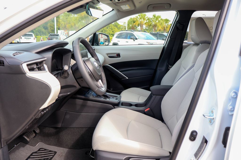 New 2026 Toyota Corolla Cross LE FWD image 7