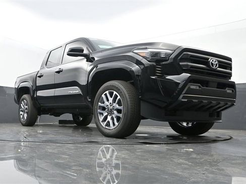 New 2025 Toyota Tacoma SR5 w/ SR5 Upgrade Package image 22