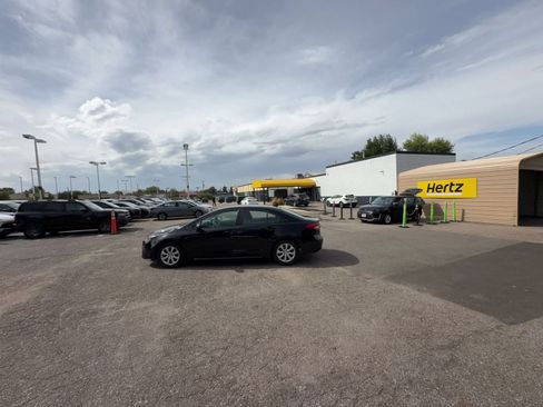 Used 2025 Toyota Corolla LE FWD image 8