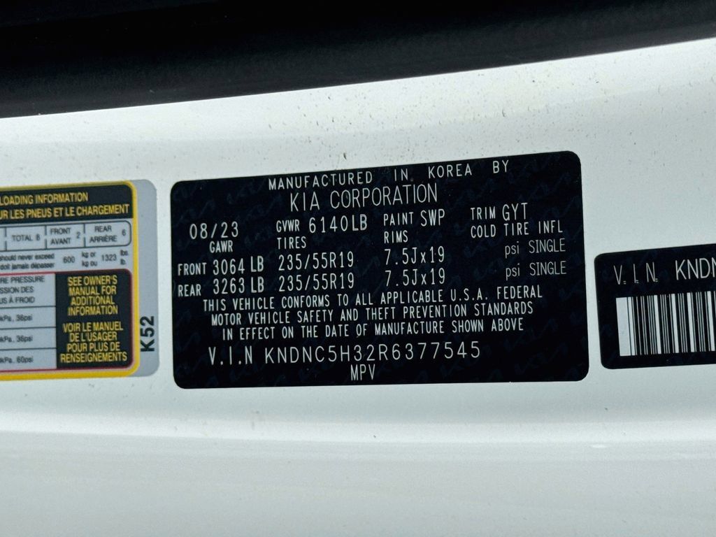 Certified 2024 Kia Carnival EX FWD image 36