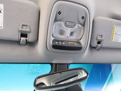 Used 2022 Chevrolet Bolt LT w/ Infotainment Package FWD image 50