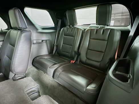 Used 2014 Ford Explorer Sport w/ Equipment Group 401A AWD/4WD image 30
