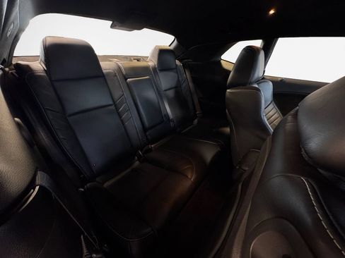 Used 2016 Dodge Challenger SRT Hellcat RWD image 24