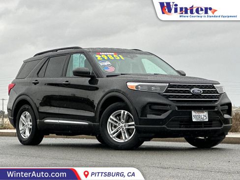 Used 2022 Ford Explorer XLT image 1