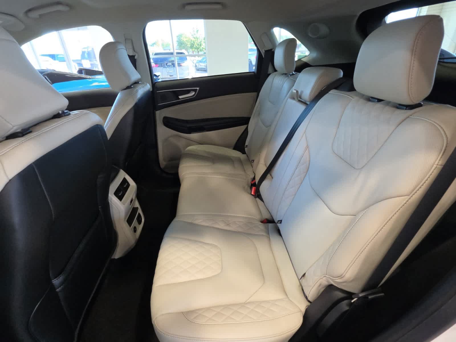 Used 2024 Ford Edge Titanium w/ Equipment Group 301A AWD/4WD image 29