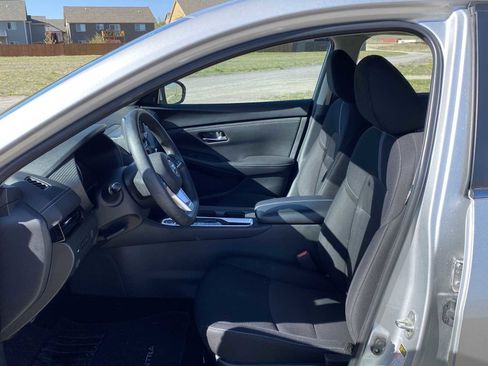 Used 2023 Nissan Sentra SV FWD image 17