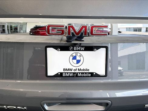 Used 2021 GMC Yukon SLT w/ SLT Premium Package AWD/4WD image 30