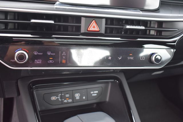 New 2026 Kia K5 GT-Line w/ GT-Line Premium Package AWD/4WD image 32