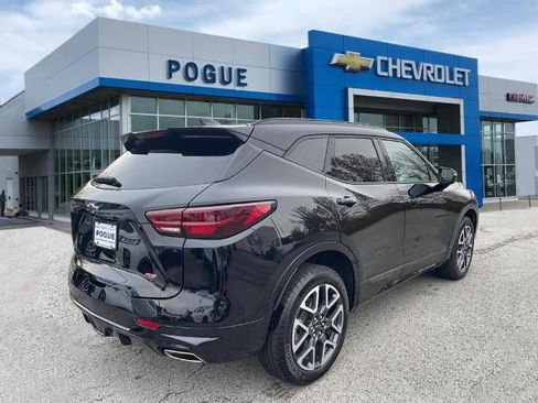 Used 2025 Chevrolet Blazer RS image 2