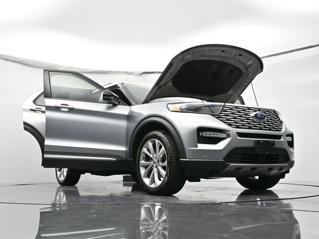 Used 2021 Ford Explorer Platinum w/ Equipment Group 601A AWD/4WD image 59
