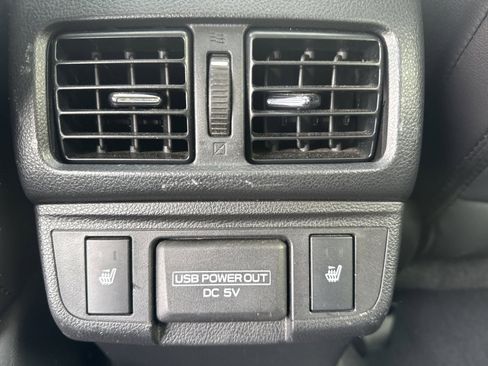 Used 2018 Subaru Outback 2.5i Limited image 13