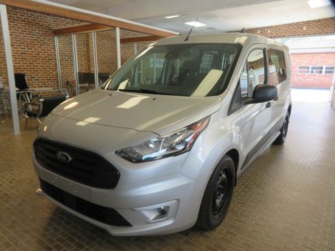 Used 2022 Ford Transit Connect XLT image 1