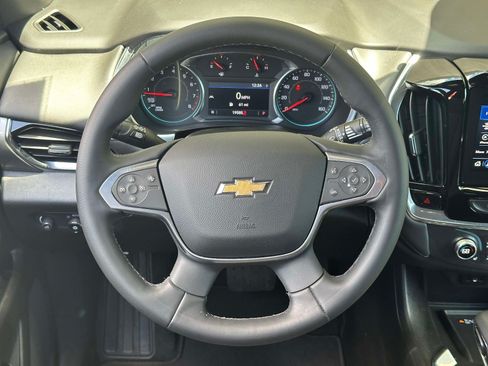Used 2023 Chevrolet Traverse LT AWD/4WD image 16