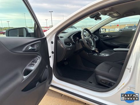 Used 2024 Chevrolet Malibu LT image 8