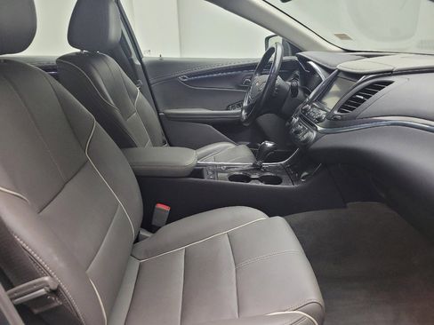 Used 2015 Chevrolet Impala LTZ FWD image 21
