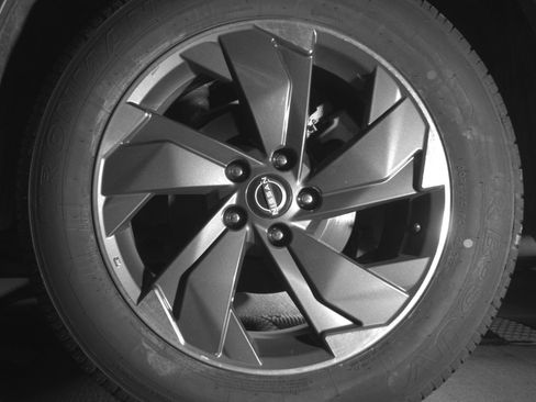 Used 2025 Nissan Rogue SV image 14