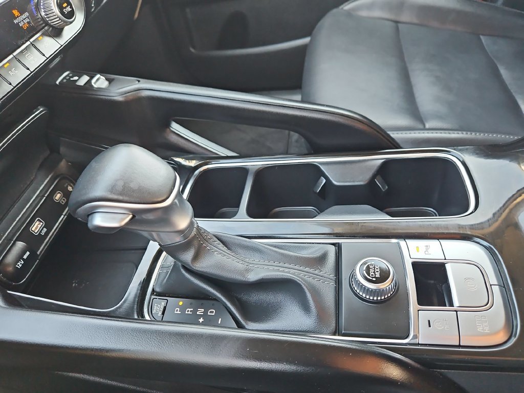 Used 2025 Kia Telluride S FWD image 17