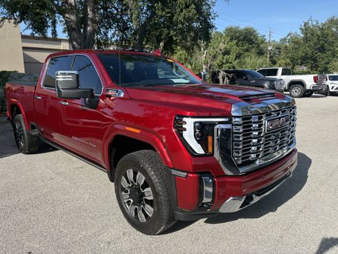 Used 2024 GMC Sierra 2500 Denali w/ Denali Reserve Package AWD/4WD image 1